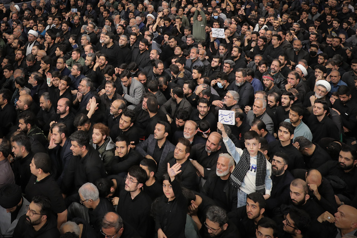 مراسم عزاداری شام شهادت حضرت فاطمةالزهرا سلام‌الله‌علیها در حسینیه امام خمینی(ره)