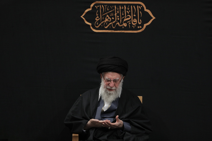 مراسم عزاداری شام شهادت حضرت فاطمةالزهرا سلام‌الله‌علیها در حسینیه امام خمینی(ره)