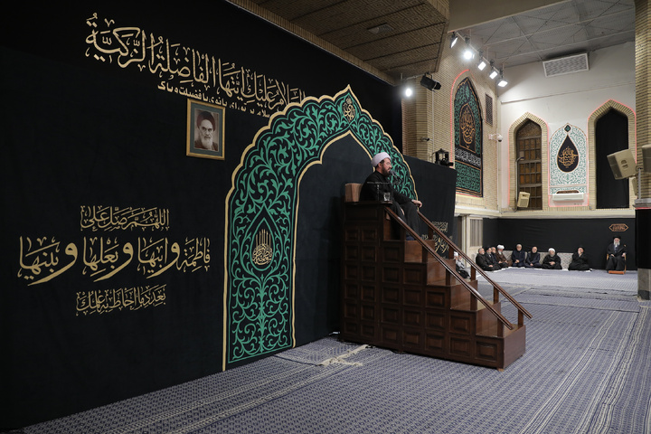 مراسم عزاداری شام شهادت حضرت فاطمةالزهرا سلام‌الله‌علیها در حسینیه امام خمینی(ره)