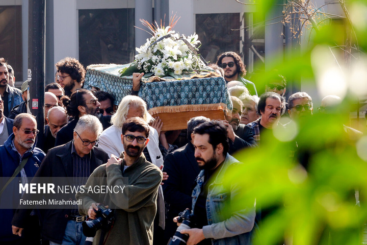 مراسم تشییع پیکر هادی مرزبان