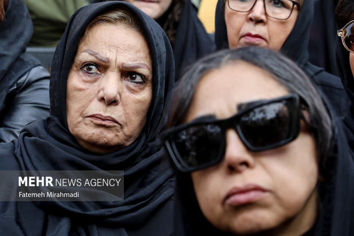 مراسم تشییع پیکر هادی مرزبان