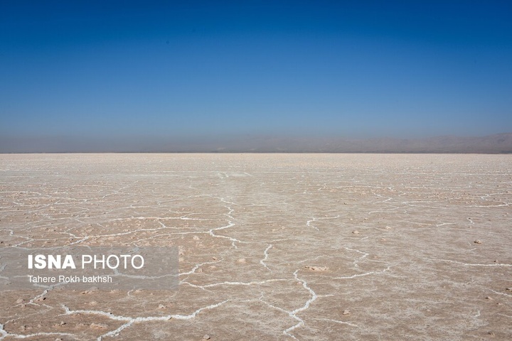 خشک شدن دریاچه مهارلو - شیراز
