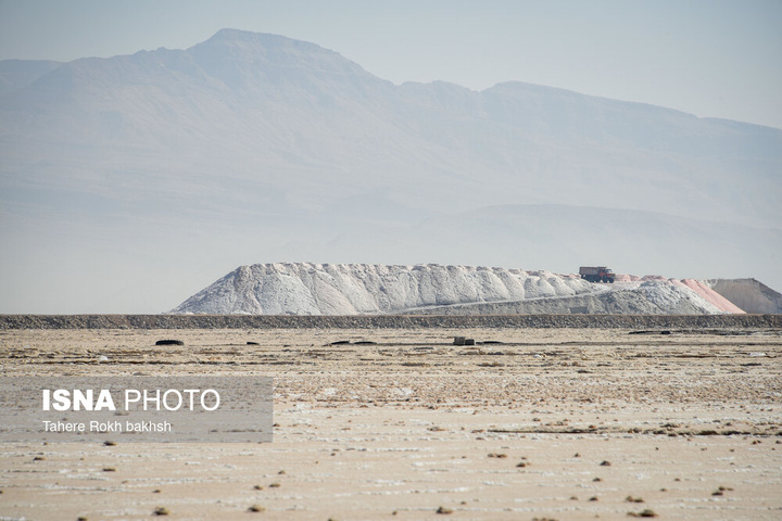 خشک شدن دریاچه مهارلو - شیراز