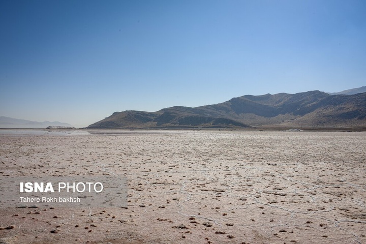 خشک شدن دریاچه مهارلو - شیراز