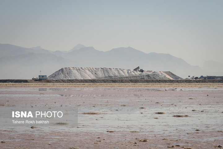 خشک شدن دریاچه مهارلو - شیراز