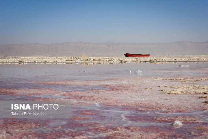 خشک شدن دریاچه مهارلو - شیراز