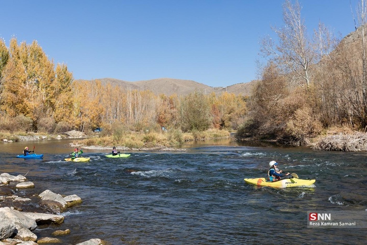 طبیعت پاییزی حاشیه زاینده رود در شهرستان سامان