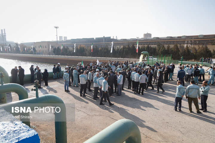 آیین افتتاح پروژه انتقال آب دریا به اصفهان