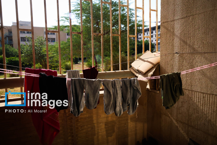 زندگی دانشجویی با خاتمی و رونالدو