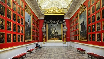 کاخ موزه ارمیتاژ روسیه را با تمام جاذبه های آن برای سفر بشناسید