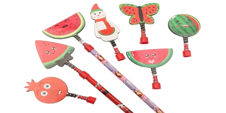 انتخاب بهترین هدیه یلدایی برای دانش آموزان