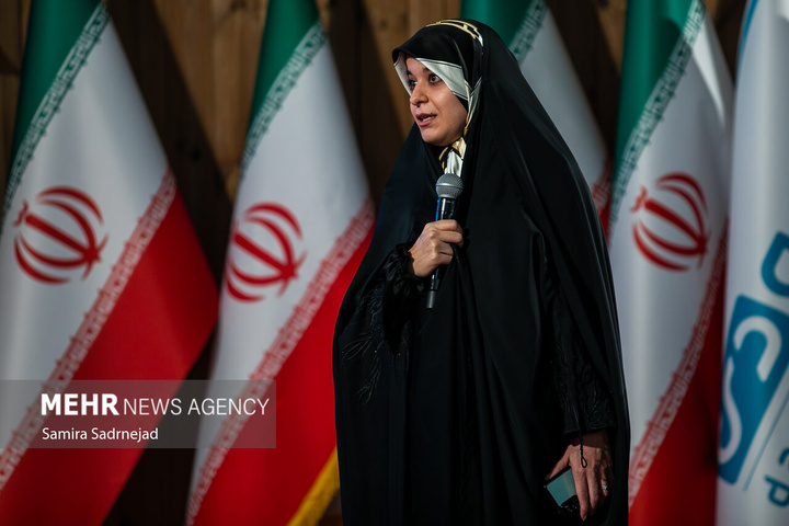 تجلیل از مادران و همسران شهدای جنگ ۱۲ روزه