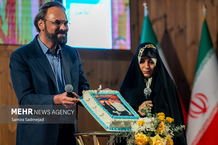 تجلیل از مادران و همسران شهدای جنگ ۱۲ روزه