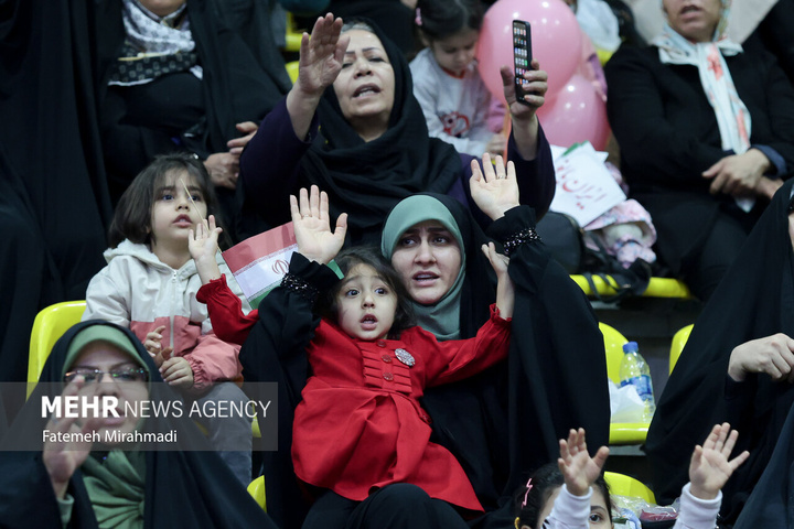 جشن بزرگ ایران بانو