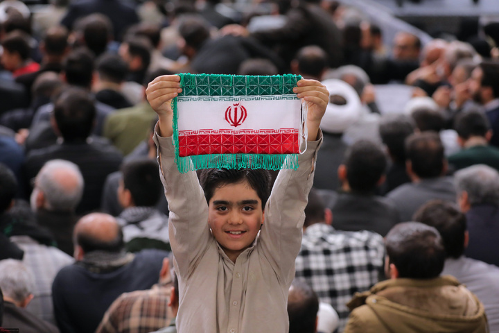 مراسم جشن میلاد حضرت زهرا سلام‌الله‌علیها در حسینیه امام خمینی(ره) با حضور رهبر انقلاب