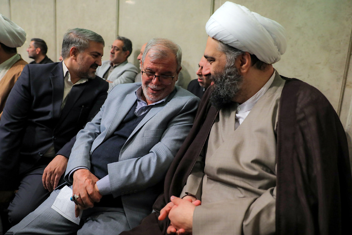 مراسم جشن میلاد حضرت زهرا سلام‌الله‌علیها در حسینیه امام خمینی(ره) با حضور رهبر انقلاب