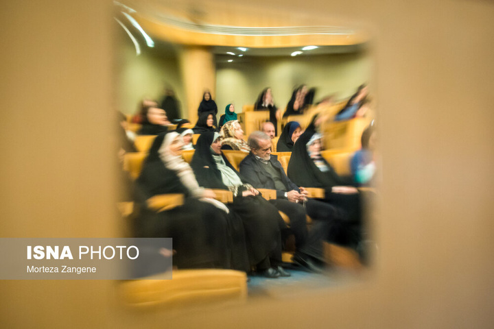 آیین گرامیداشت «روز زن و مقام مادر»