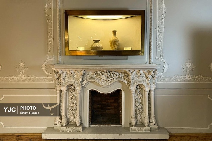 موزهٔ آبگینه و سفالینه‌های ایران