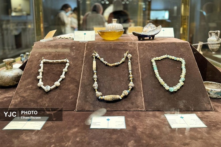 موزهٔ آبگینه و سفالینه‌های ایران