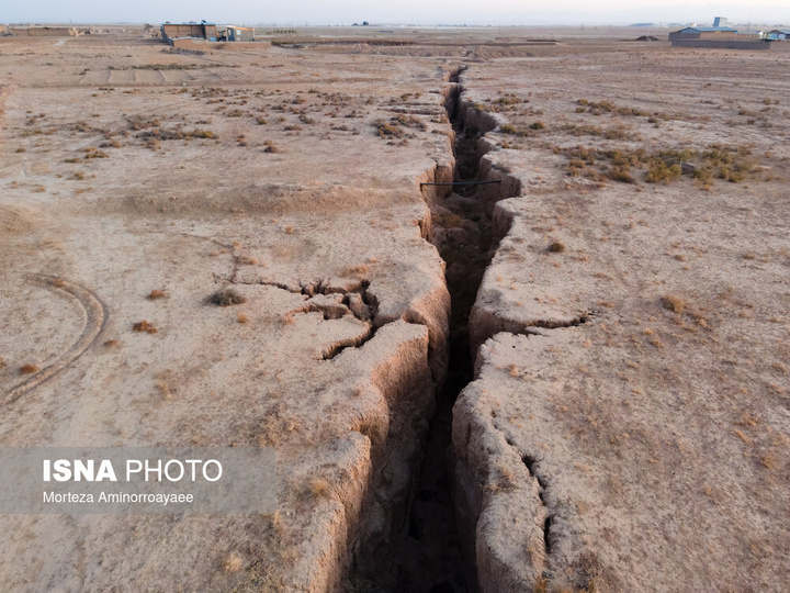 عمیق‌ترین شکاف فرونشست کشور - نیشابور