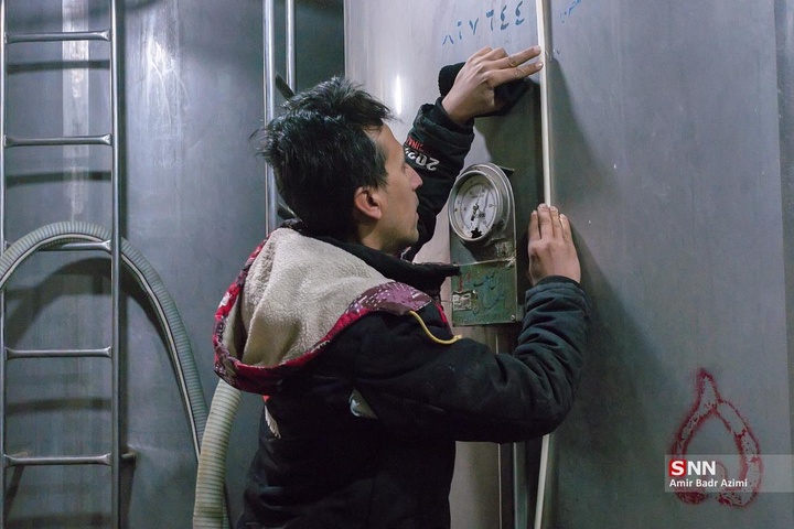 پرورش دام و تولید شیر خام