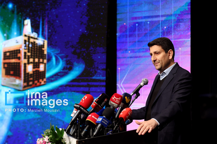 جشن ملی پرتاب سه ماهواره ایرانی