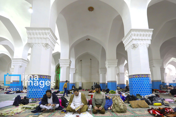 مراسم معنوی اعتکاف در مسجد ملا اسماعیل یزد