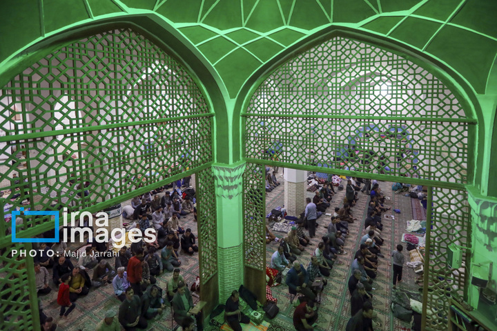 مراسم معنوی اعتکاف در مسجد ملا اسماعیل یزد