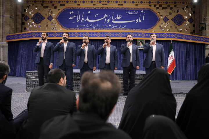 دیدار خانواده شهدای اقتدار با رهبر انقلاب در روز میلاد امیرالمومنین علیه‌السلام