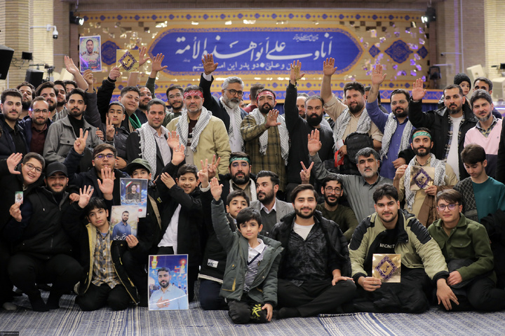 دیدار خانواده شهدای اقتدار با رهبر انقلاب در روز میلاد امیرالمومنین علیه‌السلام