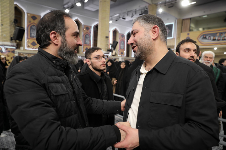 دیدار خانواده شهدای اقتدار با رهبر انقلاب در روز میلاد امیرالمومنین علیه‌السلام