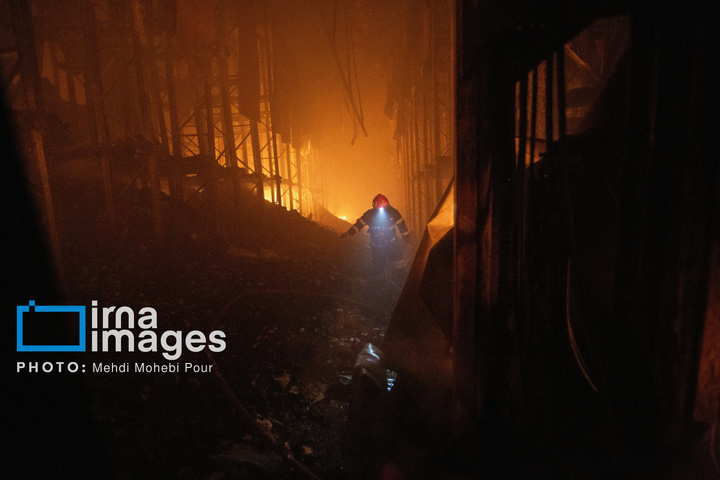 آتش‌سوزی در مجتمع تولید لبنیات کاله آمل