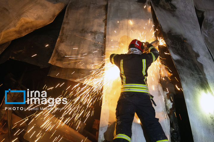 آتش‌سوزی در مجتمع تولید لبنیات کاله آمل