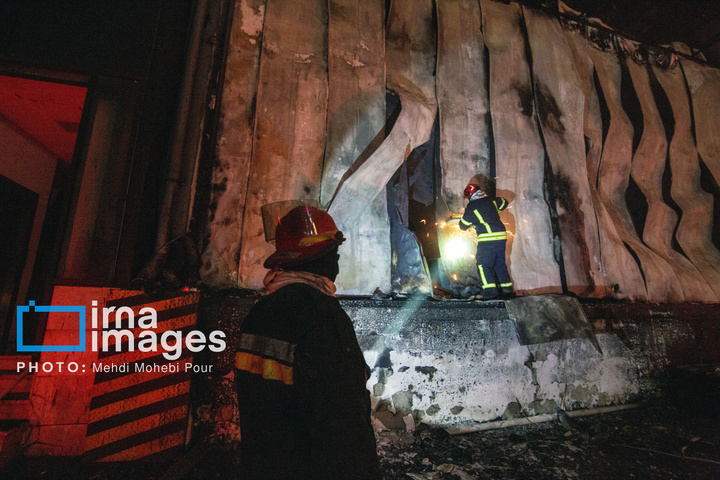 آتش‌سوزی در مجتمع تولید لبنیات کاله آمل