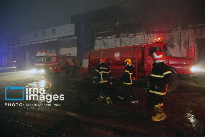 آتش‌سوزی در مجتمع تولید لبنیات کاله آمل