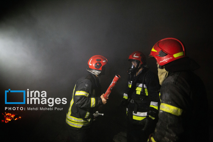 آتش‌سوزی در مجتمع تولید لبنیات کاله آمل