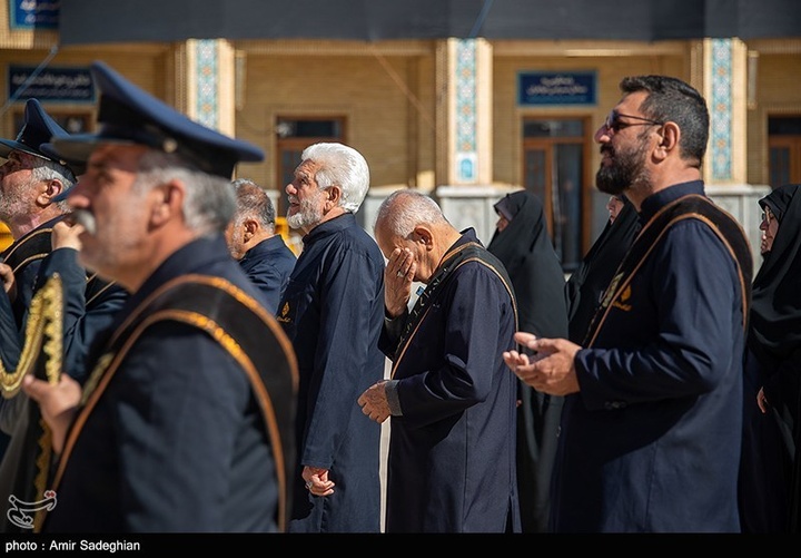 آیین تعویض پرچم و سیاه پوشان حرم مطهر حضرت شاهچراغ علیه السلام