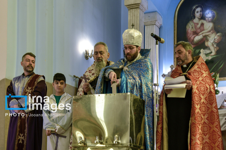 مراسم تولد و غسل تعمید عیسی مسیح