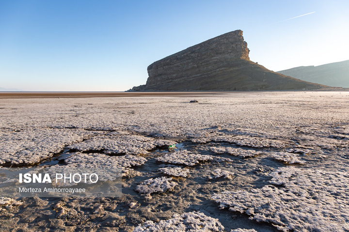 قلعه کاظم داشی؛ اثر تاریخی در سایه خشکی دریاچه ارومیه