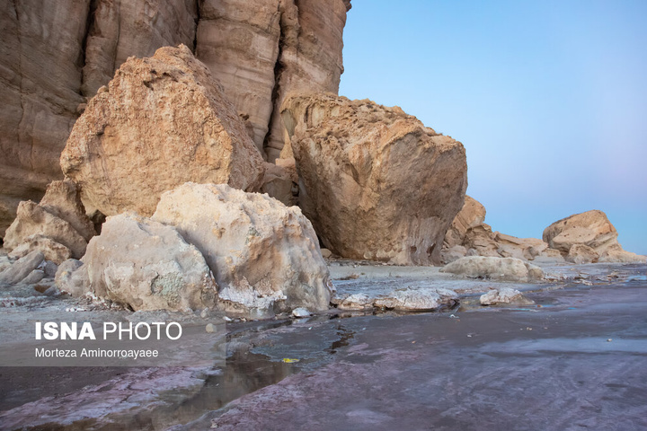 قلعه کاظم داشی؛ اثر تاریخی در سایه خشکی دریاچه ارومیه