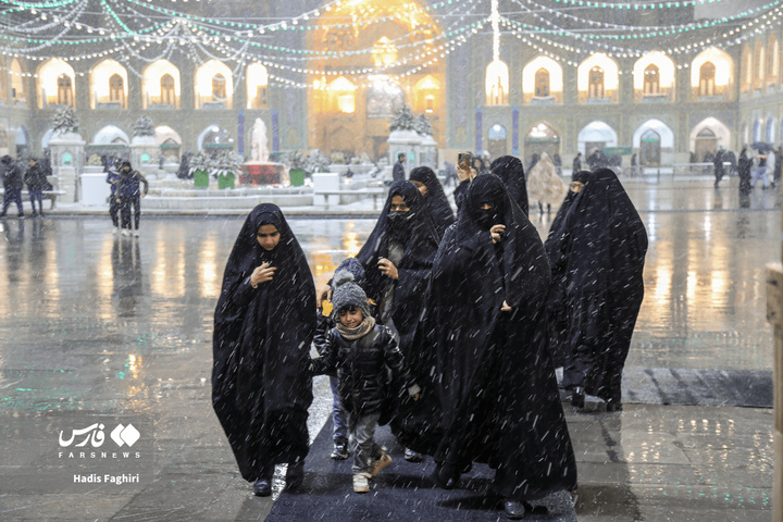 عید مبعث در حرم امام مهربانی‌ها