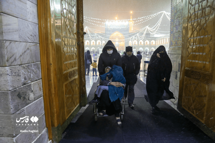 عید مبعث در حرم امام مهربانی‌ها