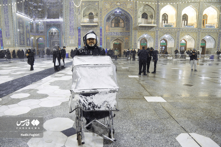 عید مبعث در حرم امام مهربانی‌ها
