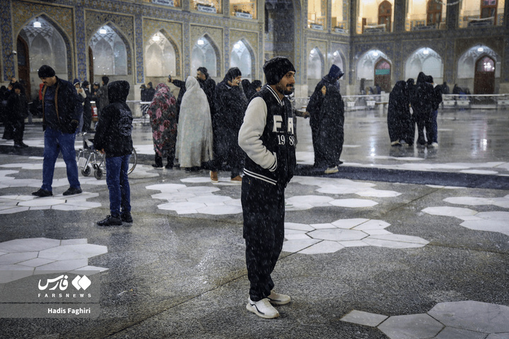 عید مبعث در حرم امام مهربانی‌ها