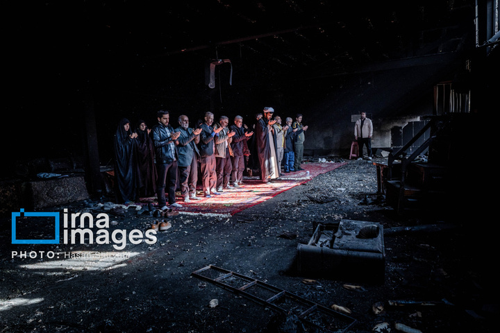 سجده بر مسجد سوخته