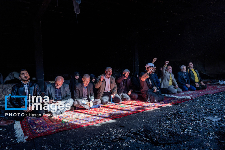 سجده بر مسجد سوخته