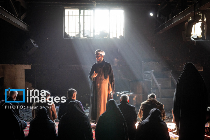 سجده بر مسجد سوخته