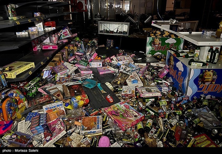 تخریب بازار روز توسط اغتشاشگران در مبارکه اصفهان