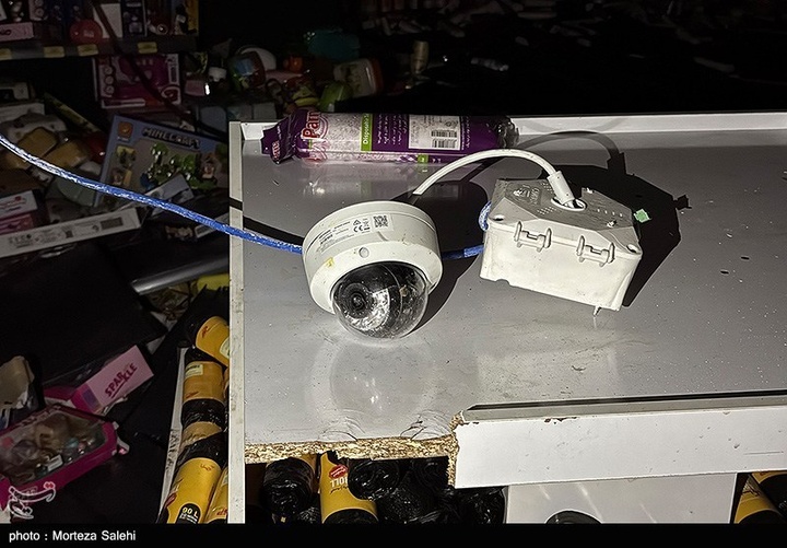 تخریب بازار روز توسط اغتشاشگران در مبارکه اصفهان