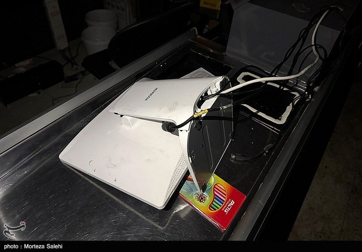 تخریب بازار روز توسط اغتشاشگران در مبارکه اصفهان